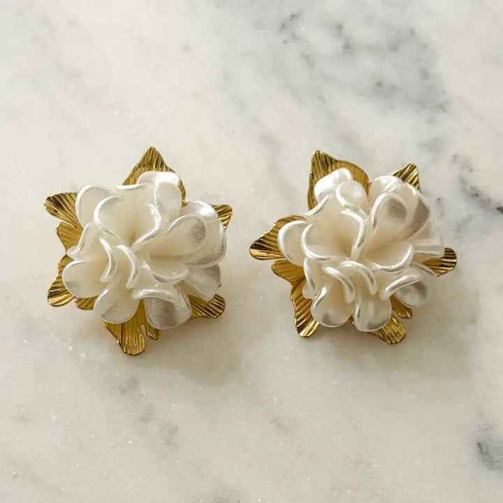 Pendientes De Botón Florales Blancos