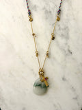 Collar Con Piedra Mineral y Colgante De Cruz