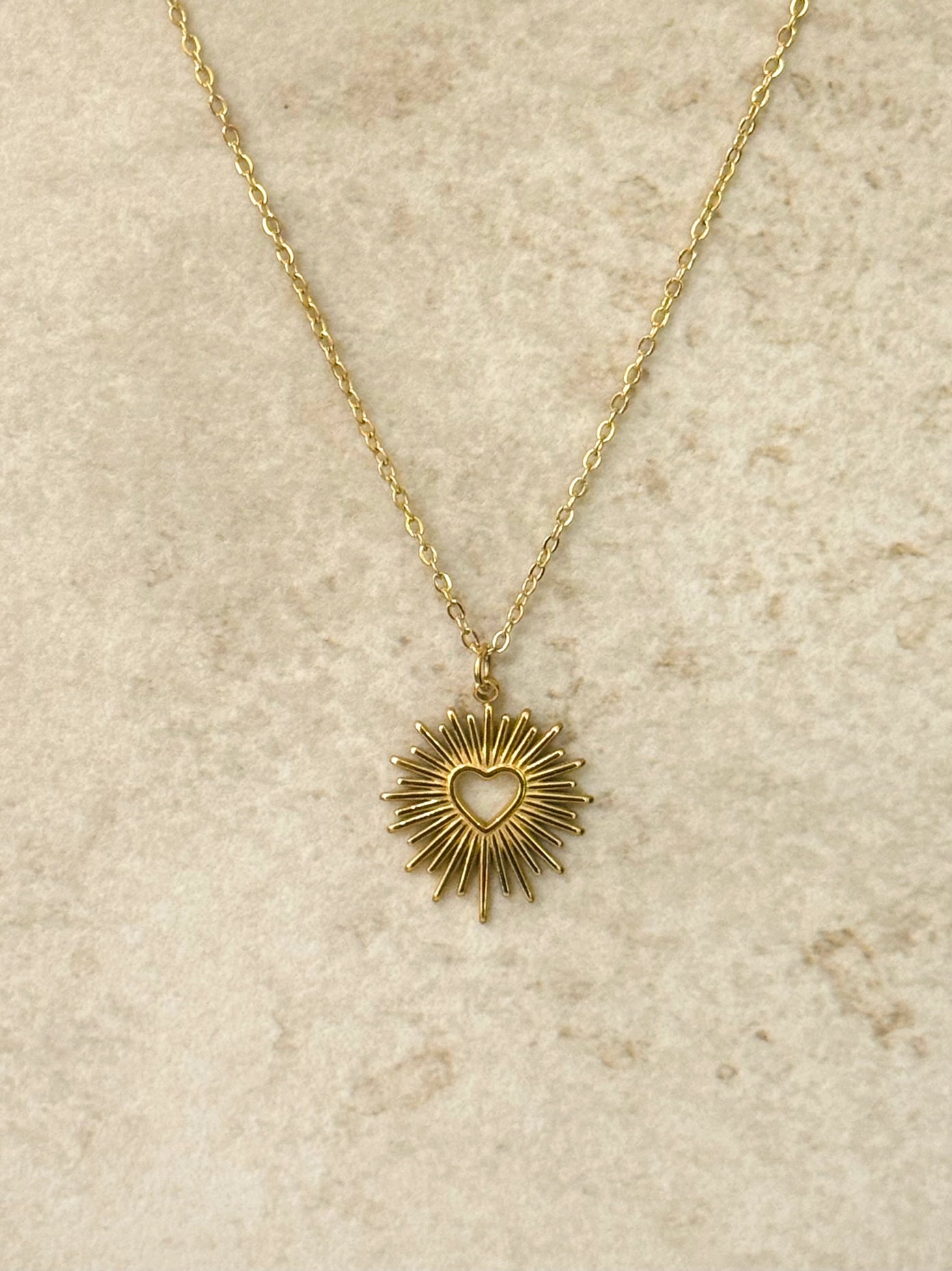 Shinning Heart Collar